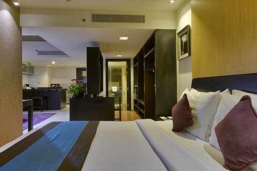 Davanam Sarovar Portico Suites Hotel Bangalore, Hotel facilities,  Amenities, Room Rates